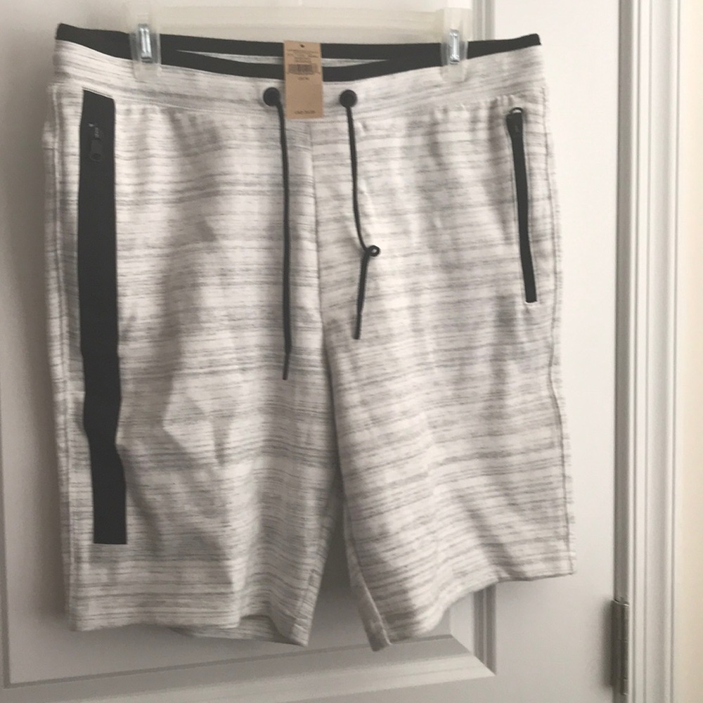 Heather Gray and black men’s shorts